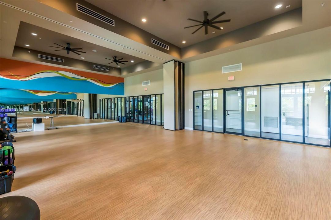 En Renta: $4,200 (3 camas, 2 baños, 1875 Pies cuadrados)