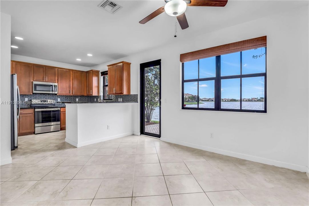 En Renta: $4,200 (3 camas, 2 baños, 1875 Pies cuadrados)