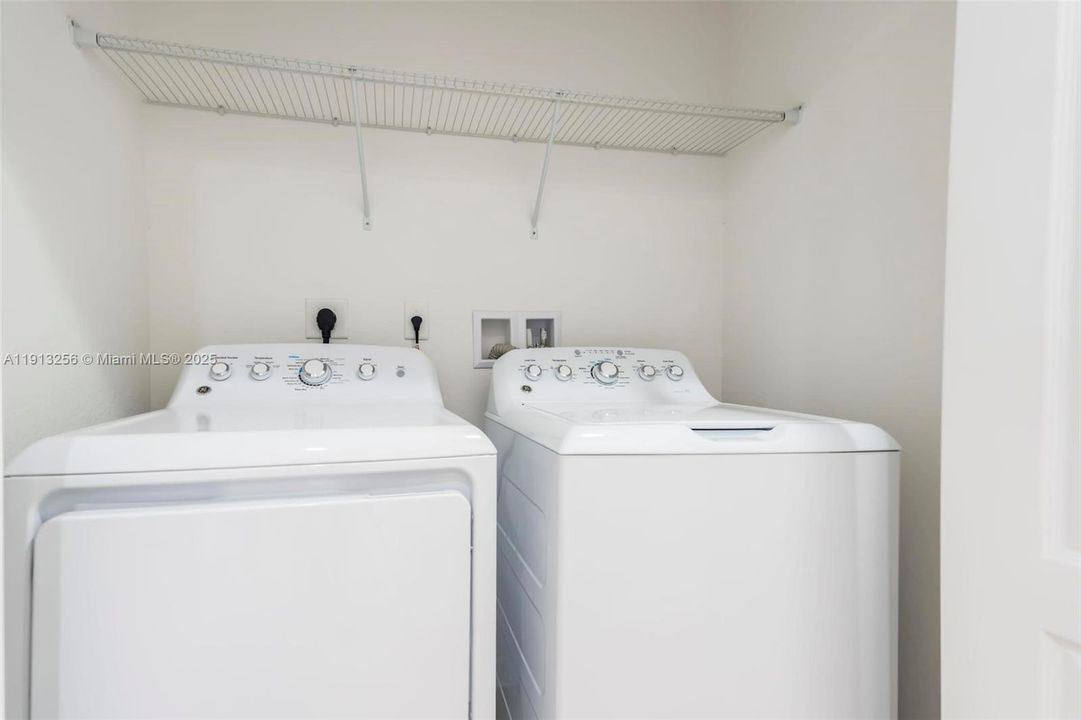 En Renta: $4,200 (3 camas, 2 baños, 1875 Pies cuadrados)