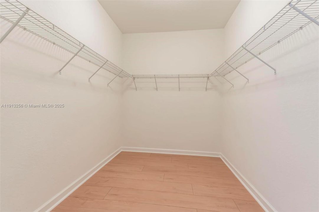 En Renta: $4,200 (3 camas, 2 baños, 1875 Pies cuadrados)