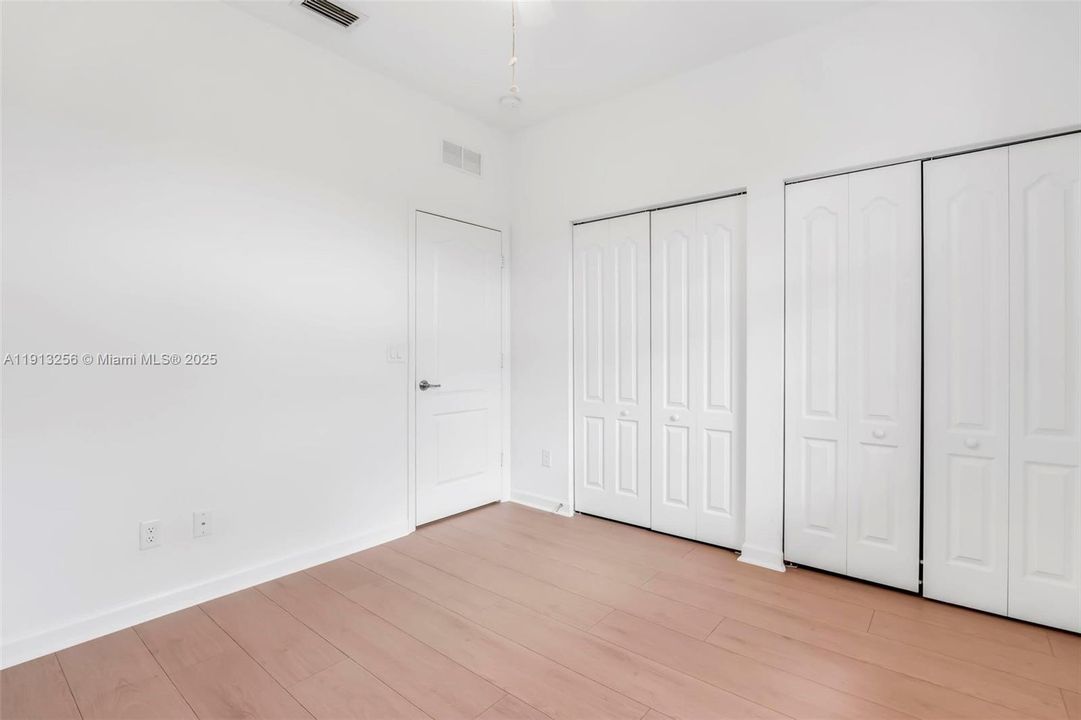 En Renta: $4,200 (3 camas, 2 baños, 1875 Pies cuadrados)