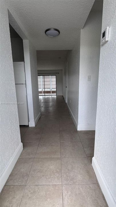 Под контрактом: $1,595 (1 спален, 1 ванн, 746 Квадратных фут)