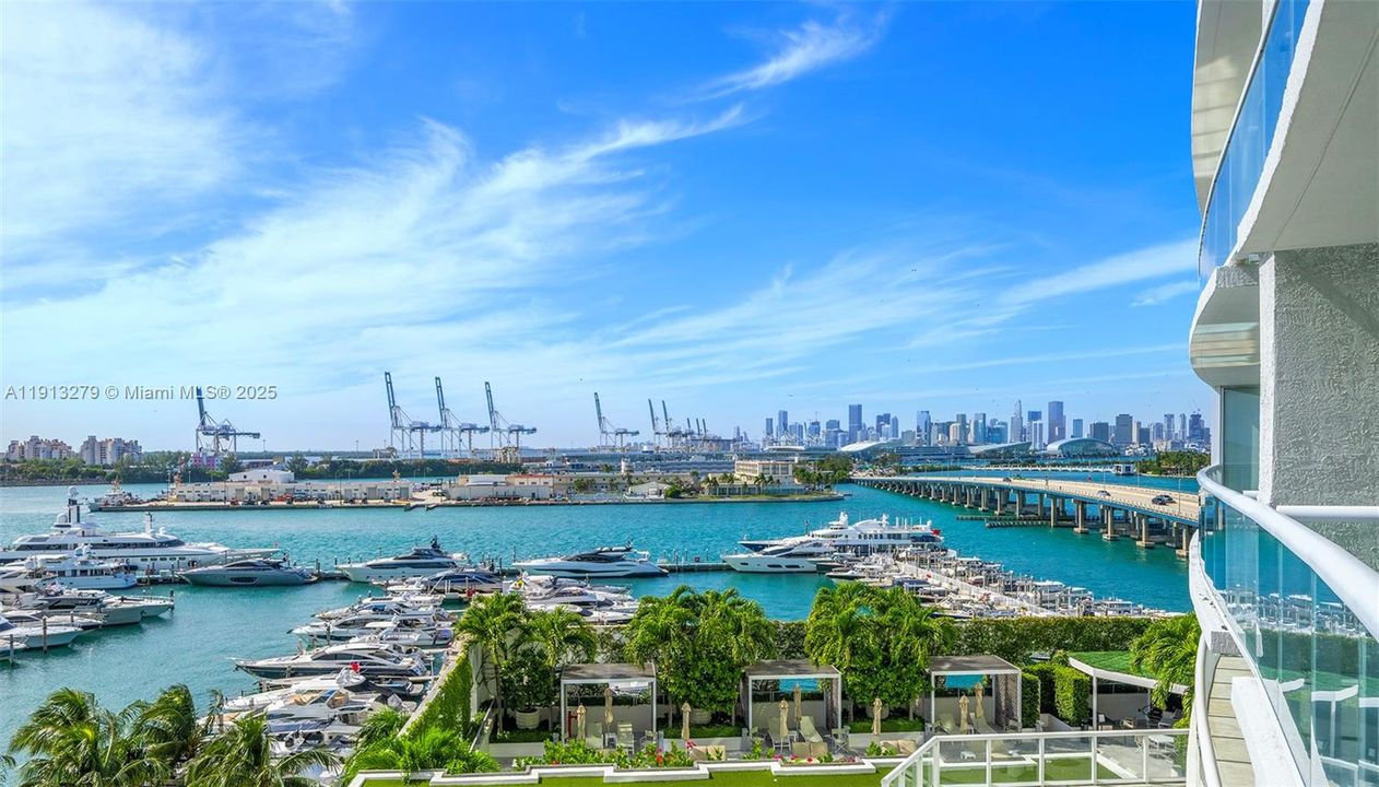 En Venta: $2,425,000 (2 camas, 2 baños, 1750 Pies cuadrados)