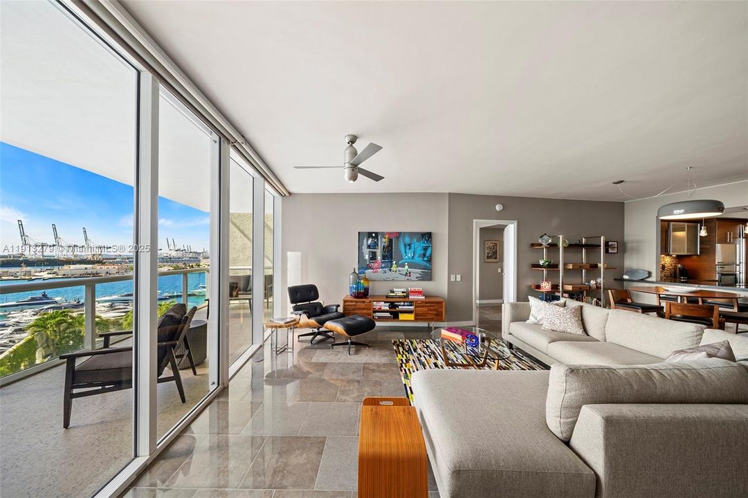 En Venta: $2,425,000 (2 camas, 2 baños, 1750 Pies cuadrados)