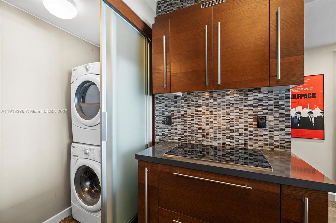 En Venta: $2,425,000 (2 camas, 2 baños, 1750 Pies cuadrados)