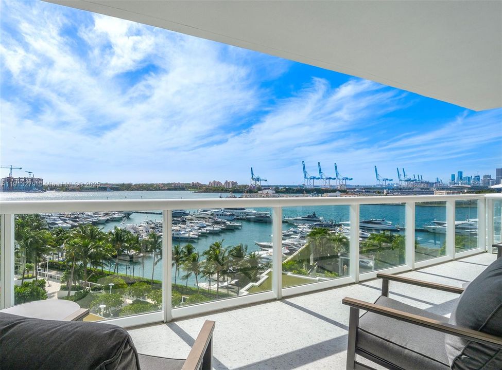 En Venta: $2,425,000 (2 camas, 2 baños, 1750 Pies cuadrados)