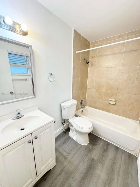 For Rent: $1,790 (2 beds, 1 baths, 850 Square Feet)