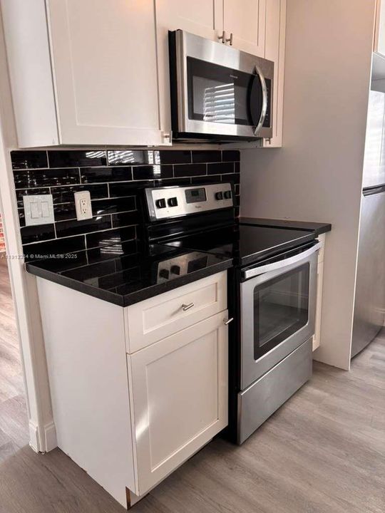 For Rent: $1,790 (2 beds, 1 baths, 850 Square Feet)