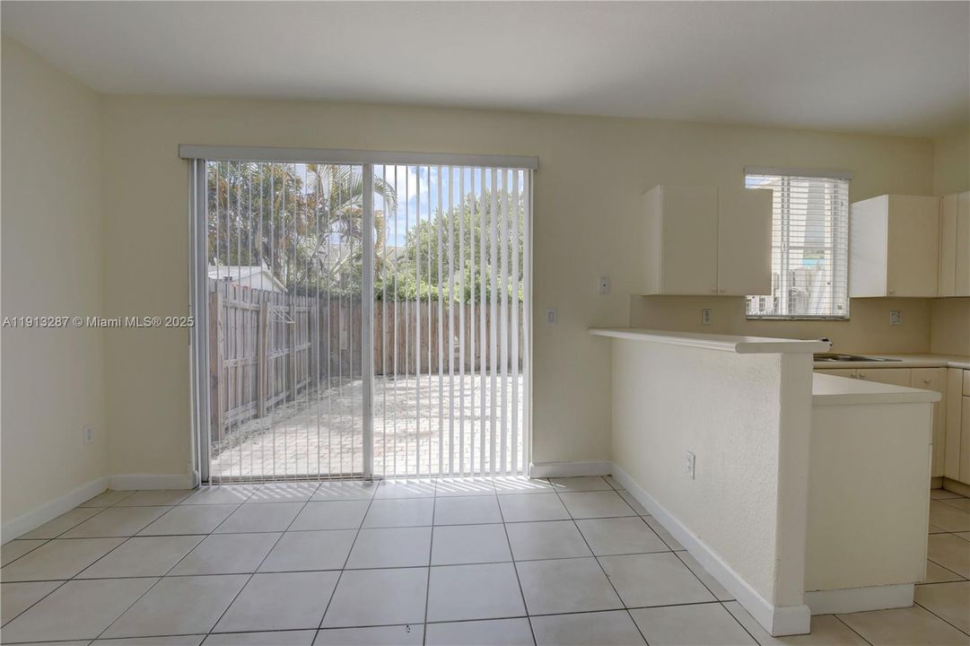 For Rent: $2,650 (2 beds, 2 baths, 1151 Square Feet)