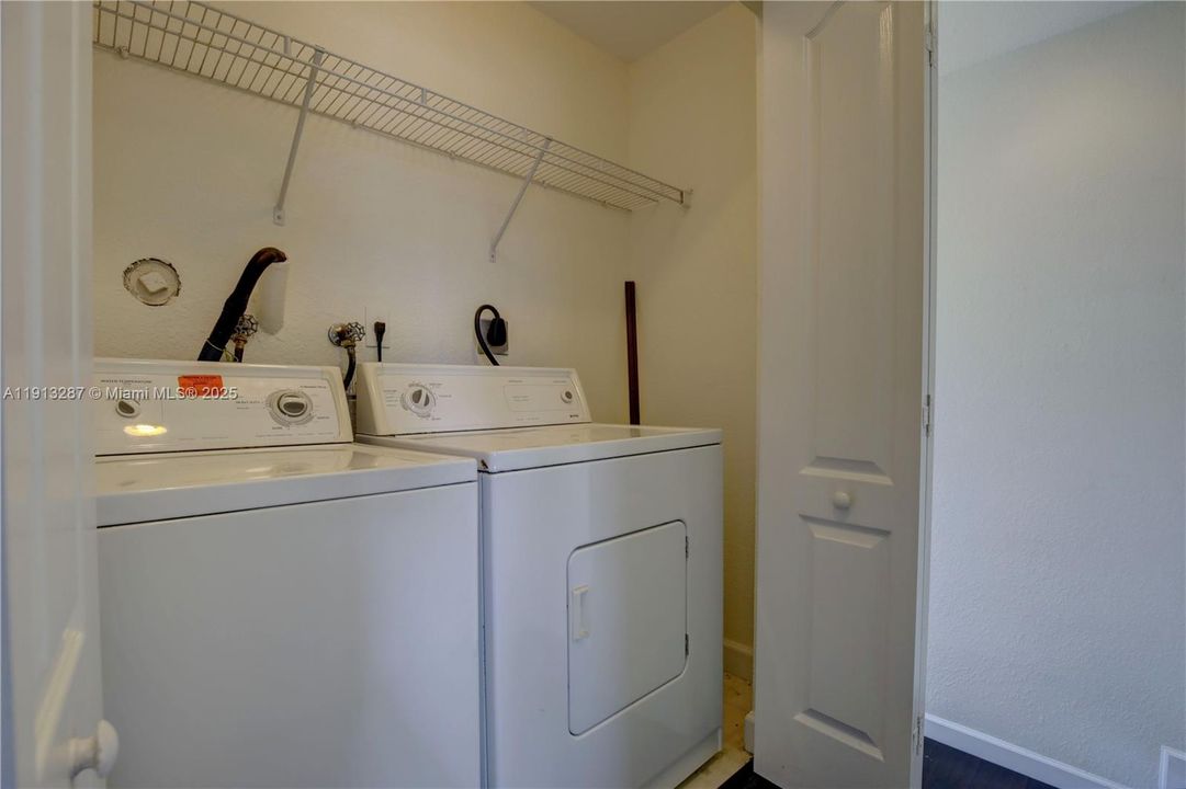 For Rent: $2,650 (2 beds, 2 baths, 1151 Square Feet)