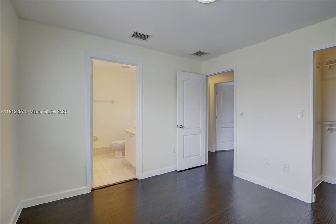 For Rent: $2,650 (2 beds, 2 baths, 1151 Square Feet)