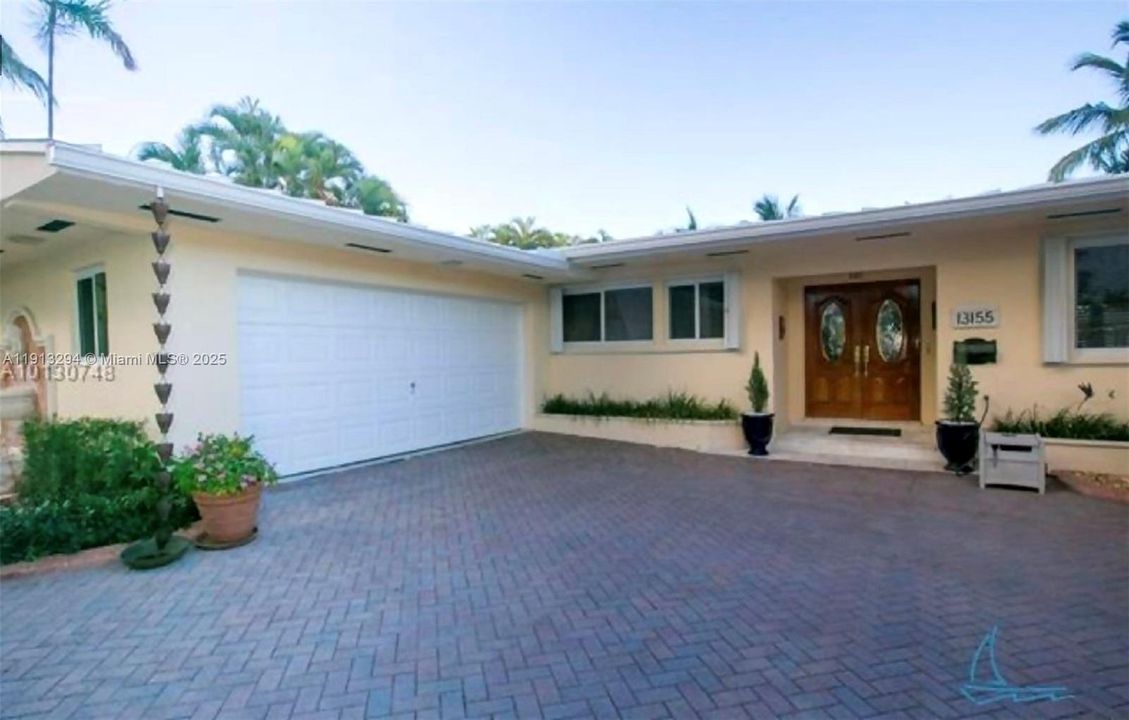 For Rent: $11,500 (4 beds, 3 baths, 2140 Square Feet)