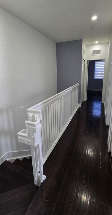 Activo con contrato: $2,800 (3 camas, 2 baños, 1524 Pies cuadrados)