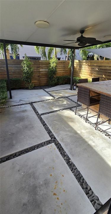 Activo con contrato: $2,800 (3 camas, 2 baños, 1524 Pies cuadrados)