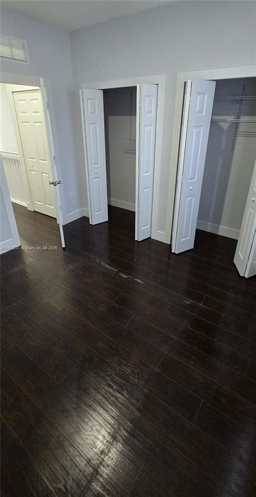 Activo con contrato: $2,800 (3 camas, 2 baños, 1524 Pies cuadrados)