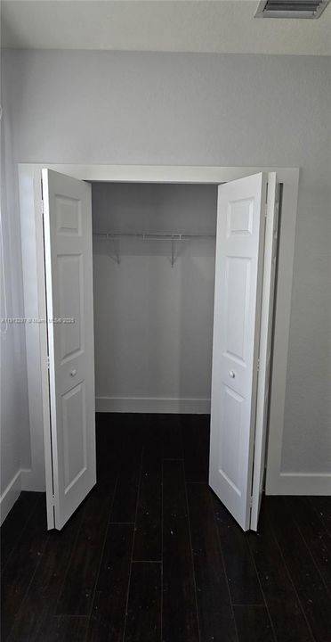 Activo con contrato: $2,800 (3 camas, 2 baños, 1524 Pies cuadrados)