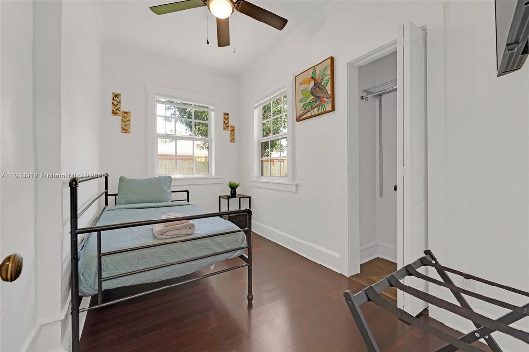 На продажу: $495,000 (3 спален, 2 ванн, 1052 Квадратных фут)