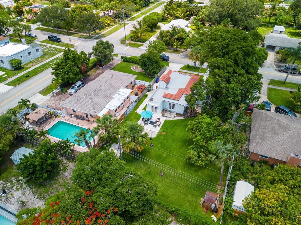 На продажу: $495,000 (3 спален, 2 ванн, 1052 Квадратных фут)