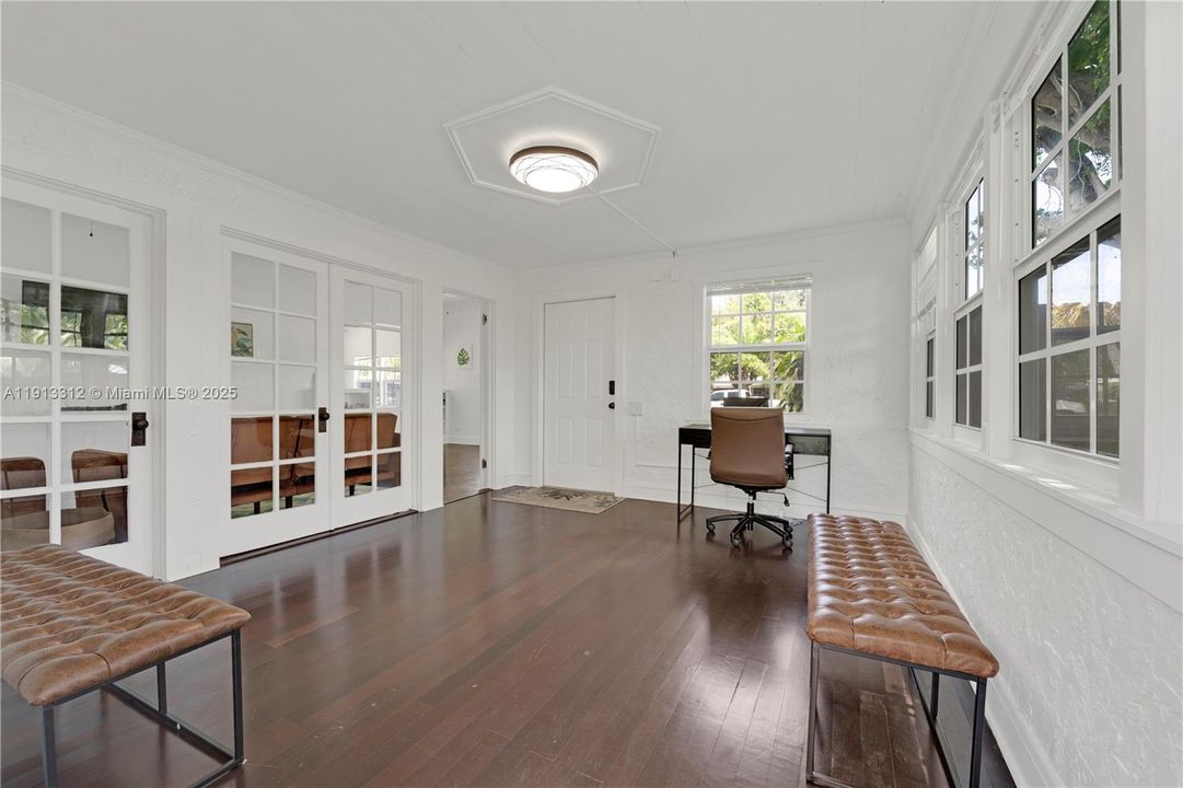 На продажу: $495,000 (3 спален, 2 ванн, 1052 Квадратных фут)