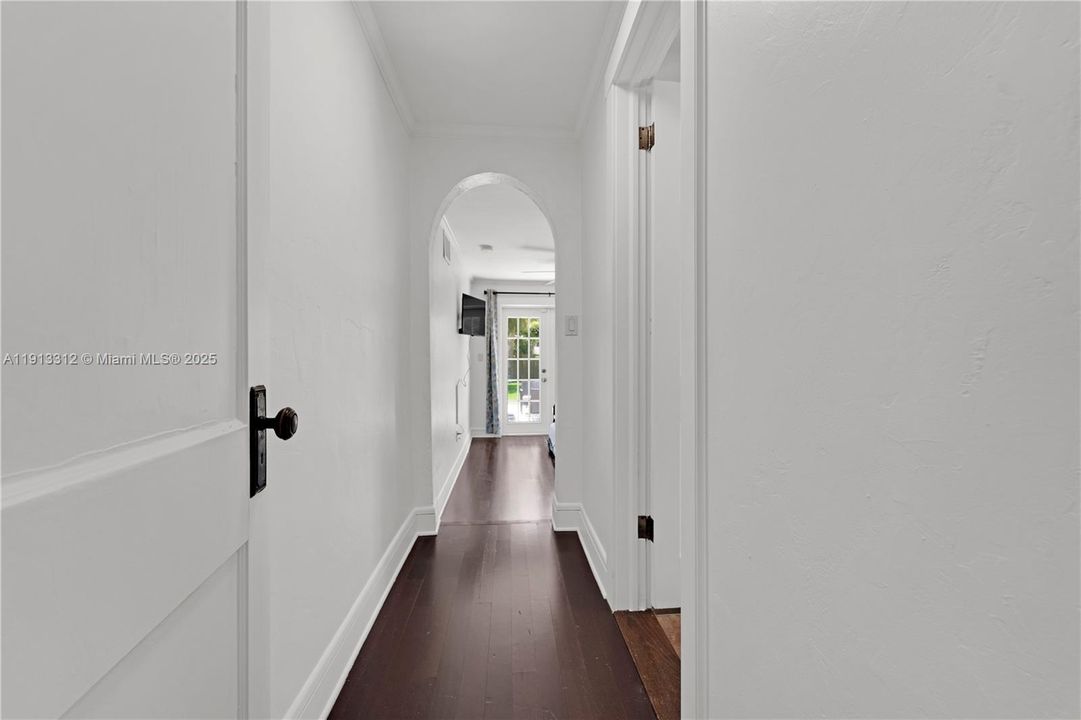 На продажу: $495,000 (3 спален, 2 ванн, 1052 Квадратных фут)