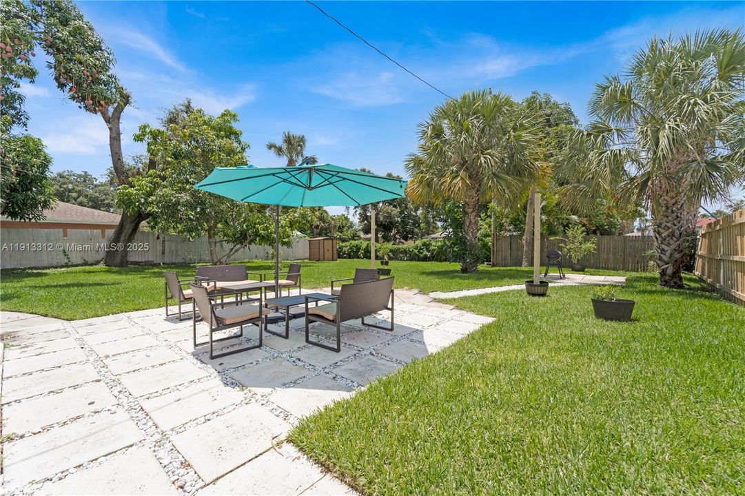 На продажу: $495,000 (3 спален, 2 ванн, 1052 Квадратных фут)