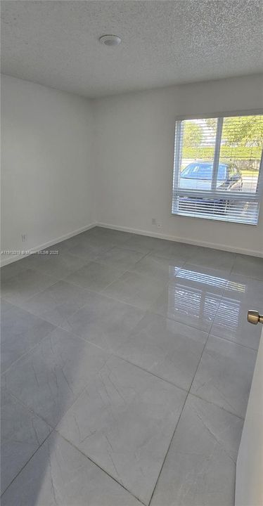 Active With Contract: $1,900 (2 beds, 1 baths, 223601 Square Feet)