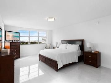 Active With Contract: $4,100 (2 beds, 2 baths, 1776 Square Feet)