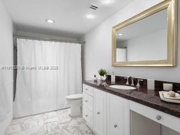 Active With Contract: $4,100 (2 beds, 2 baths, 1776 Square Feet)