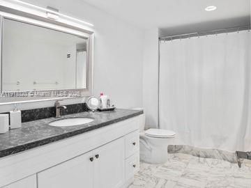 Active With Contract: $4,100 (2 beds, 2 baths, 1776 Square Feet)
