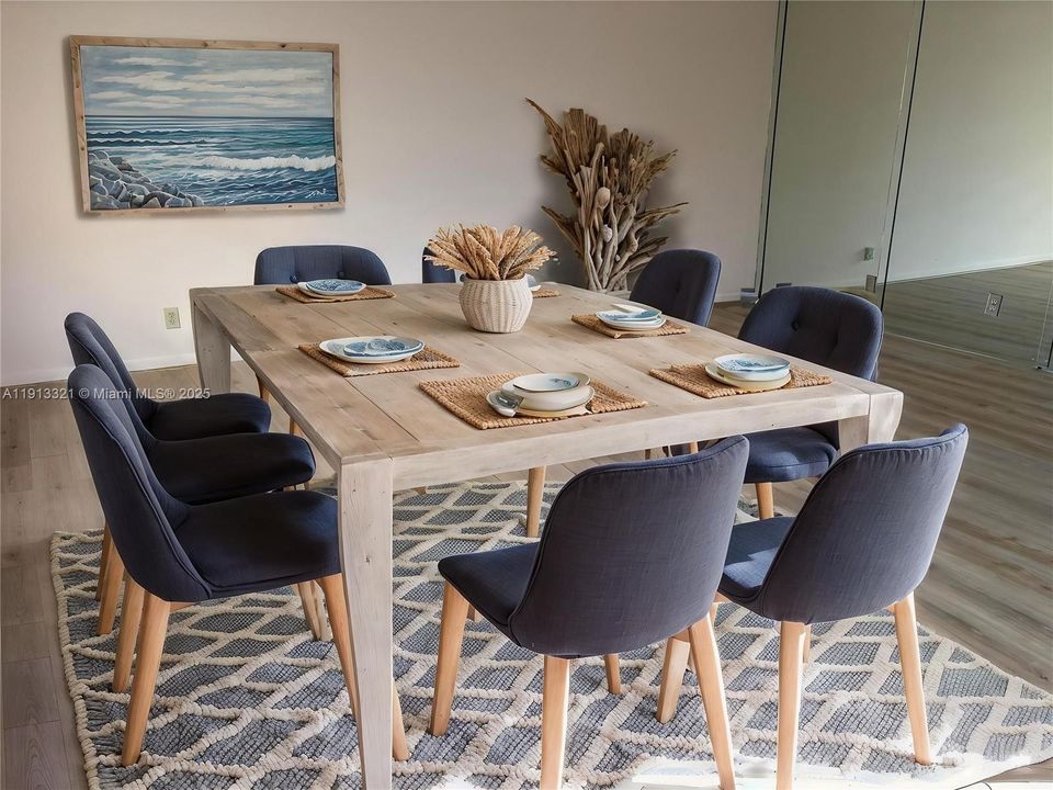 En Venta: $99,500 (2 camas, 2 baños, 902 Pies cuadrados)