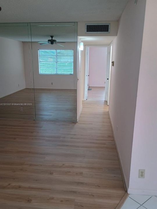 En Venta: $99,500 (2 camas, 2 baños, 902 Pies cuadrados)