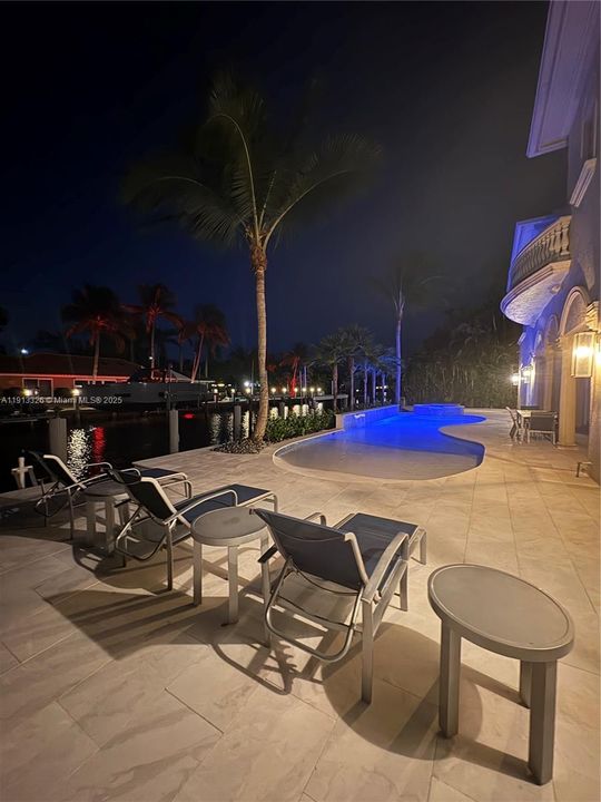 For Rent: $25,000 (5 beds, 5 baths, 5631 Square Feet)