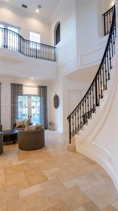 For Rent: $25,000 (5 beds, 5 baths, 5631 Square Feet)