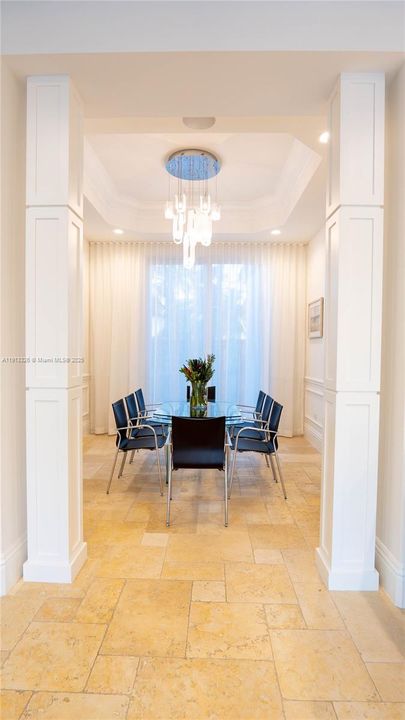 For Rent: $25,000 (5 beds, 5 baths, 5631 Square Feet)