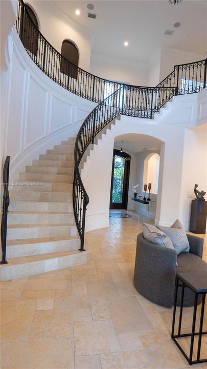 For Rent: $25,000 (5 beds, 5 baths, 5631 Square Feet)