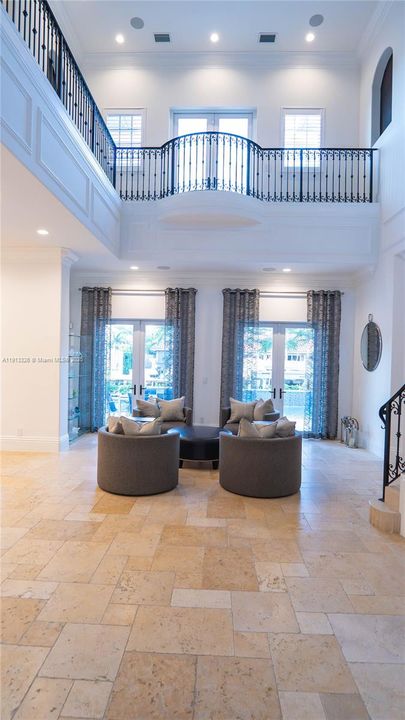 For Rent: $25,000 (5 beds, 5 baths, 5631 Square Feet)