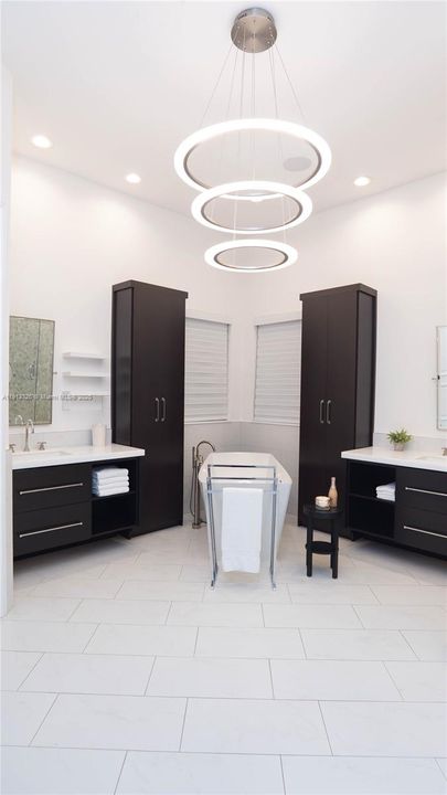 For Rent: $25,000 (5 beds, 5 baths, 5631 Square Feet)