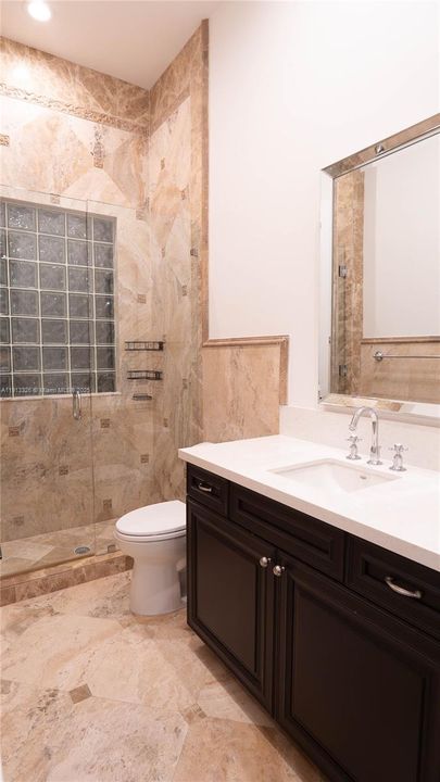 For Rent: $25,000 (5 beds, 5 baths, 5631 Square Feet)