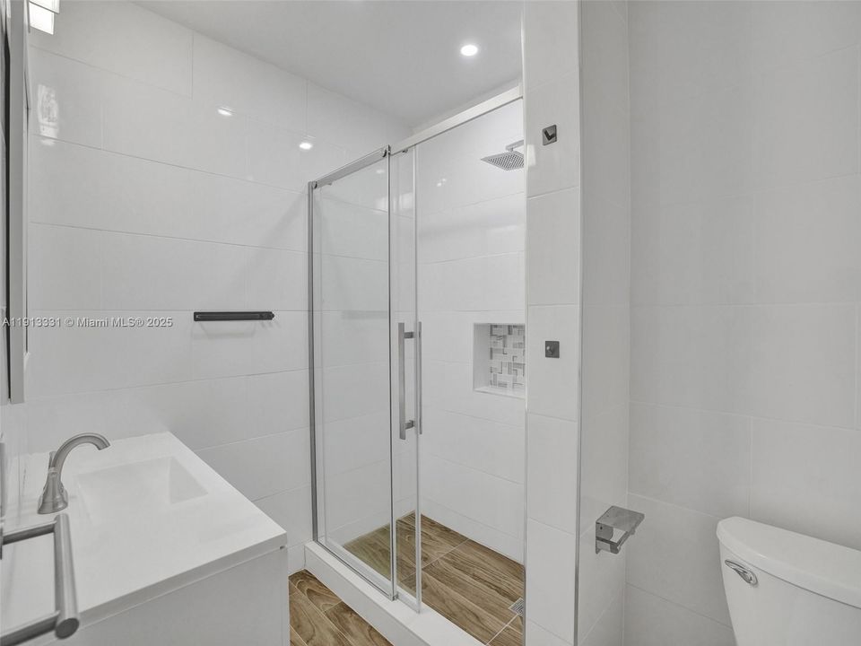 待售: $1,225,000 (3 贝兹, 2 浴室, 1880 平方英尺)