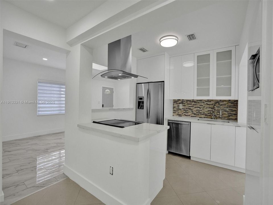 待售: $1,225,000 (3 贝兹, 2 浴室, 1880 平方英尺)