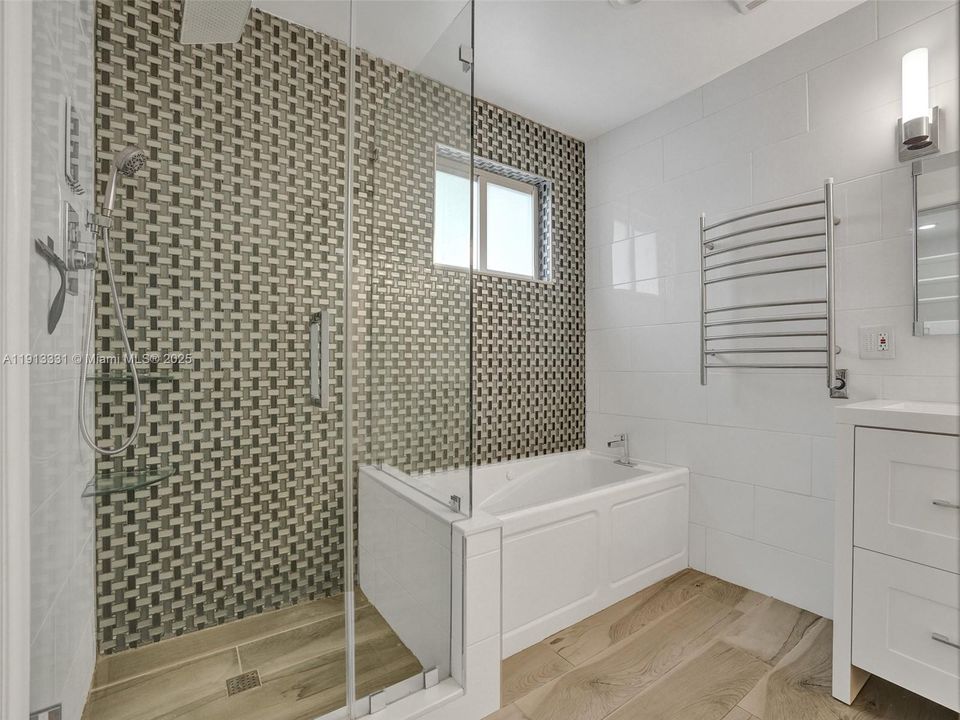 待售: $1,225,000 (3 贝兹, 2 浴室, 1880 平方英尺)