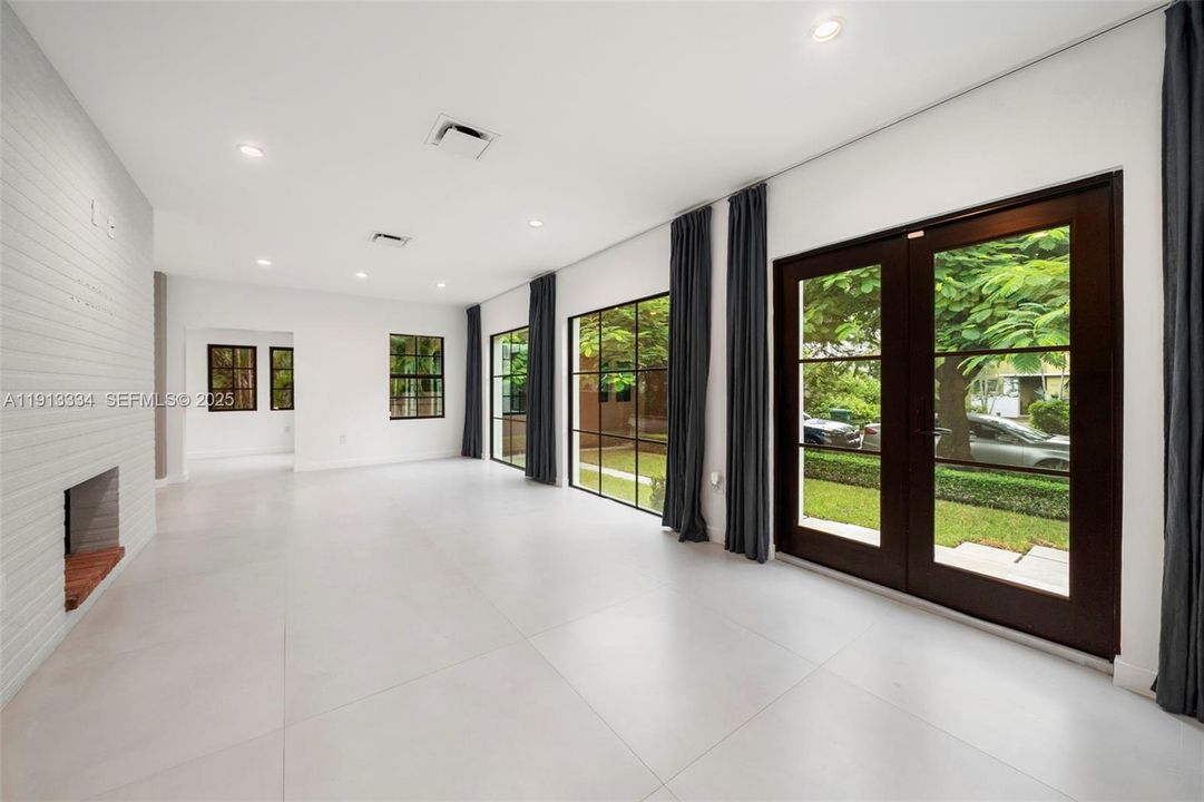 En Renta: $13,500 (4 camas, 3 baños, 2549 Pies cuadrados)