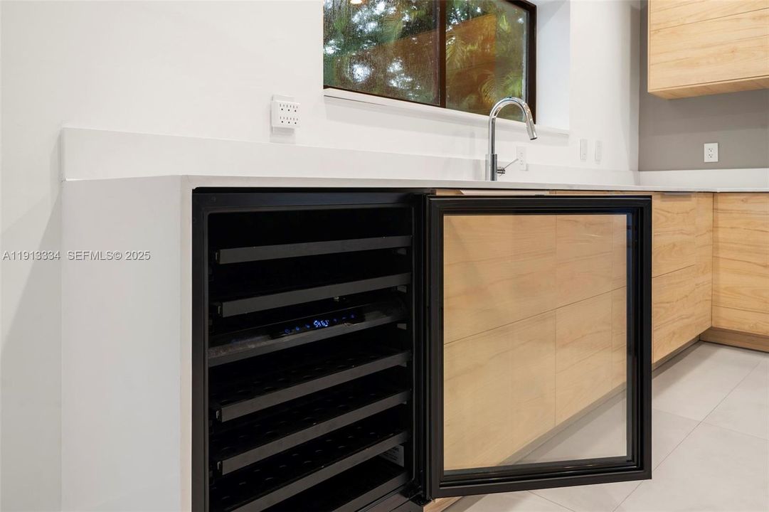 En Renta: $13,500 (4 camas, 3 baños, 2549 Pies cuadrados)