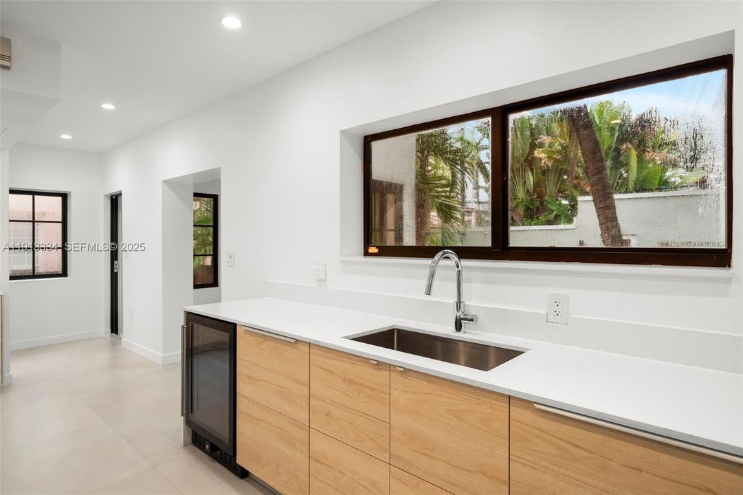 En Renta: $13,500 (4 camas, 3 baños, 2549 Pies cuadrados)