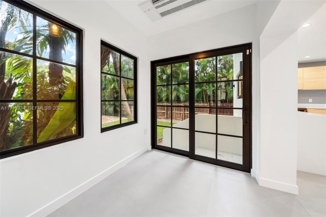 En Renta: $13,500 (4 camas, 3 baños, 2549 Pies cuadrados)