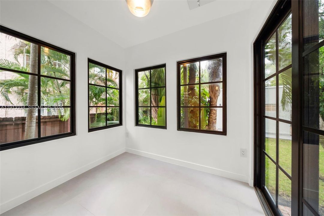 En Renta: $13,500 (4 camas, 3 baños, 2549 Pies cuadrados)