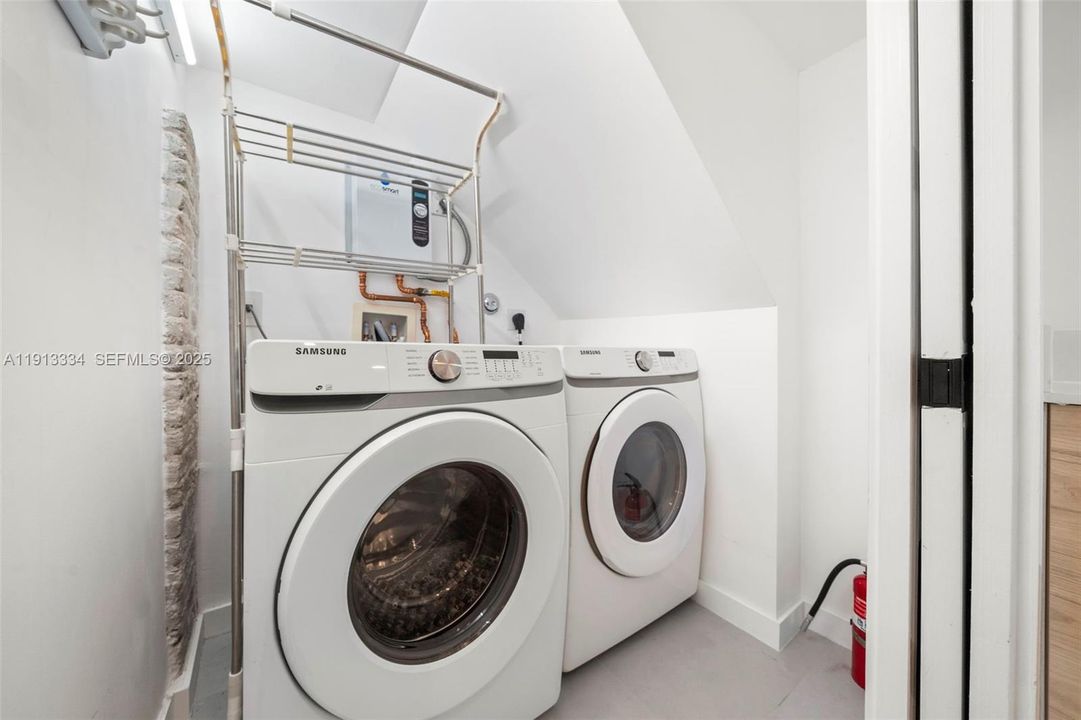 En Renta: $13,500 (4 camas, 3 baños, 2549 Pies cuadrados)