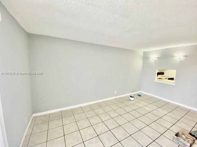 For Rent: $1,775 (1 beds, 1 baths, 605 Square Feet)