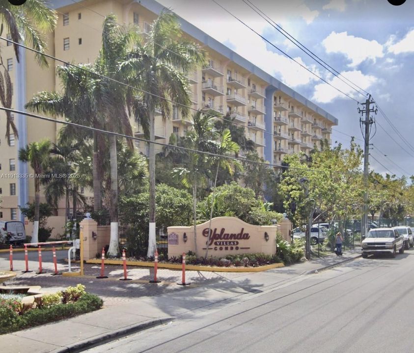 For Rent: $1,775 (1 beds, 1 baths, 605 Square Feet)