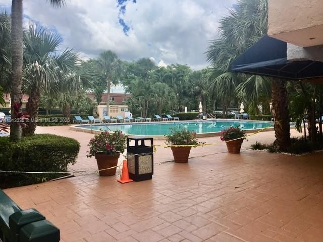 For Rent: $1,775 (1 beds, 1 baths, 605 Square Feet)